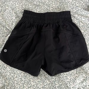 Lululemon tracker short size 4